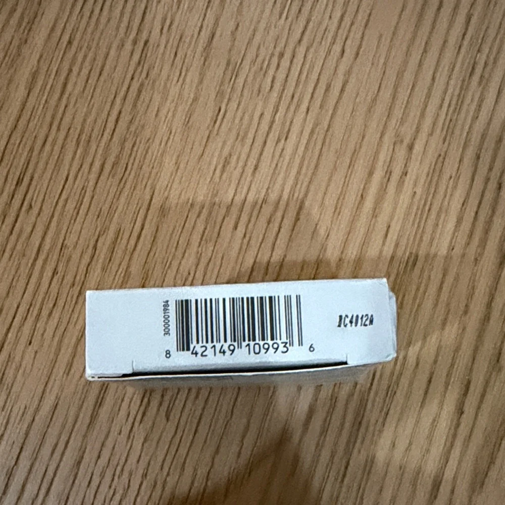 Beautycounter Cheeky Clean Highlighting Balm - Astro - Picture 4 of 4